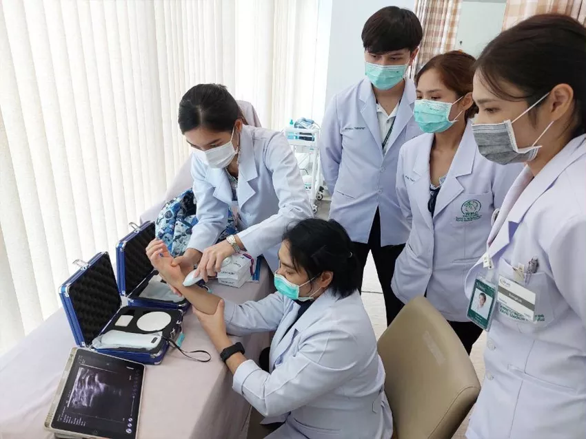 KONTED C10TX: 3-in-1 Wireless Handheld Ultrasound (Convex, Linear, Cardiac)